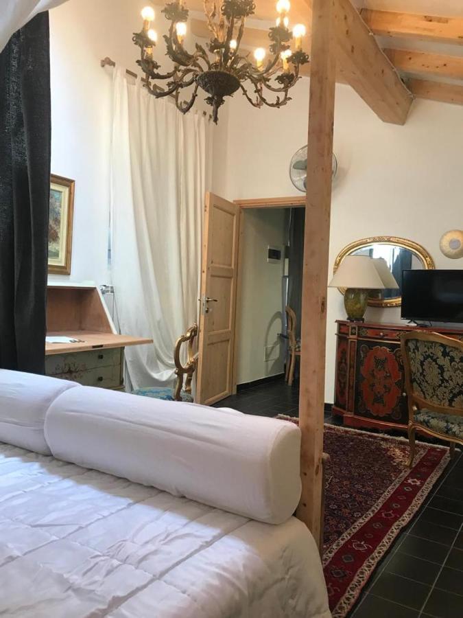 Sanctus Syrus 2 Bed & Breakfast Albenga Ngoại thất bức ảnh