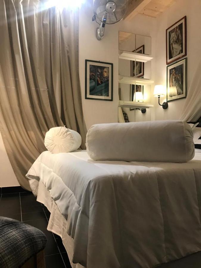 Sanctus Syrus 2 Bed & Breakfast Albenga Ngoại thất bức ảnh